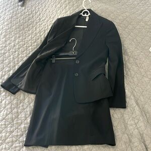 Lafayette Black Suit Set Sz 2